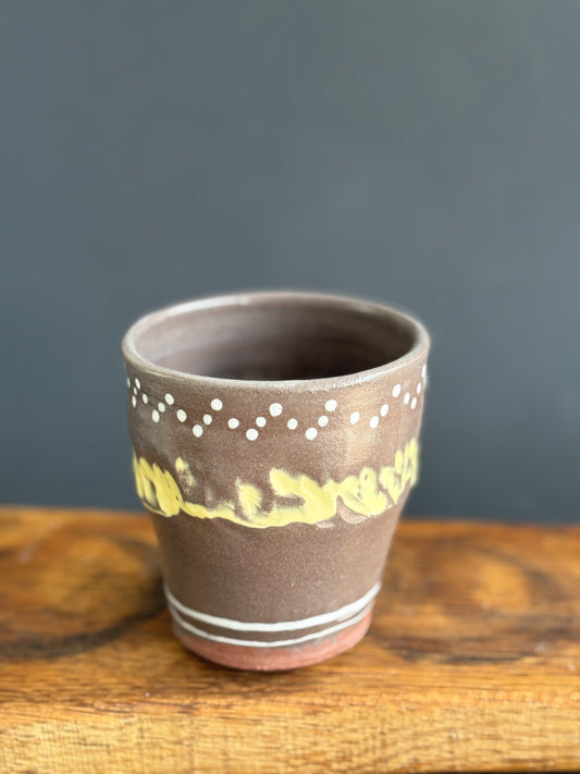 Slipware yellow note to self beaker