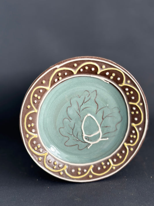 Green acorn - side plate